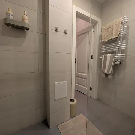 Boutique Studio In Saska Kepa - Pge & Francuska * Warszawa